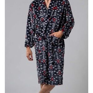 Men’s L/XL Nightzone Hooded Polyester Hockey Themed Bathrobe